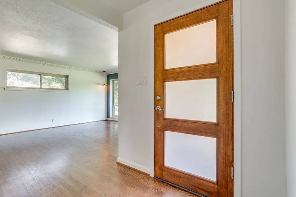 1839 Shelmire Drive Dallas TX 75224