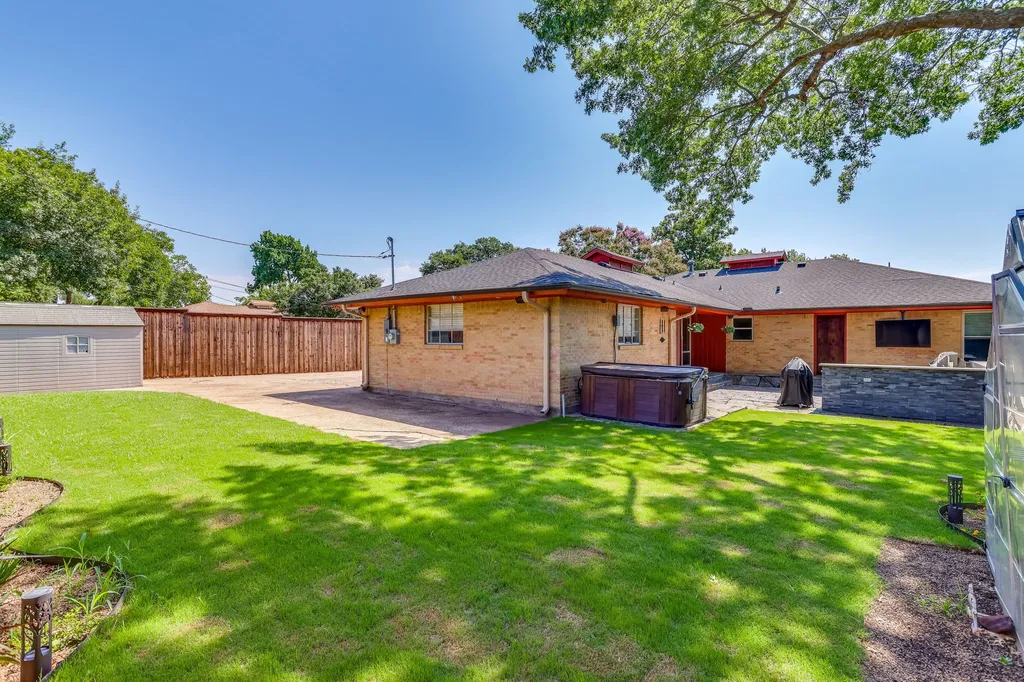 1839 Shelmire Drive Dallas TX 75224