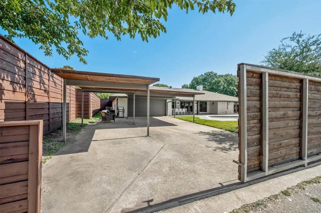 4332 Rickover Drive Dallas TX 75244