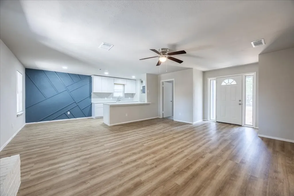 301 Bellaire Drive Denton TX 76209