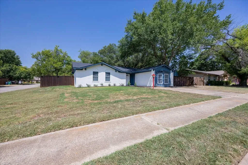301 Bellaire Drive Denton TX 76209
