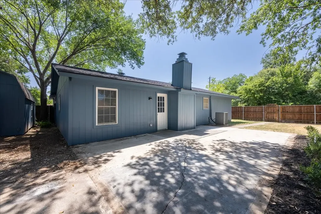 301 Bellaire Drive Denton TX 76209