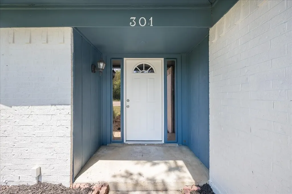 301 Bellaire Drive Denton TX 76209