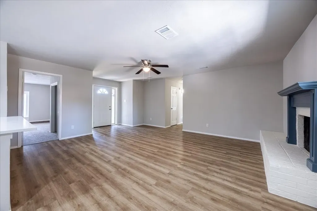 301 Bellaire Drive Denton TX 76209