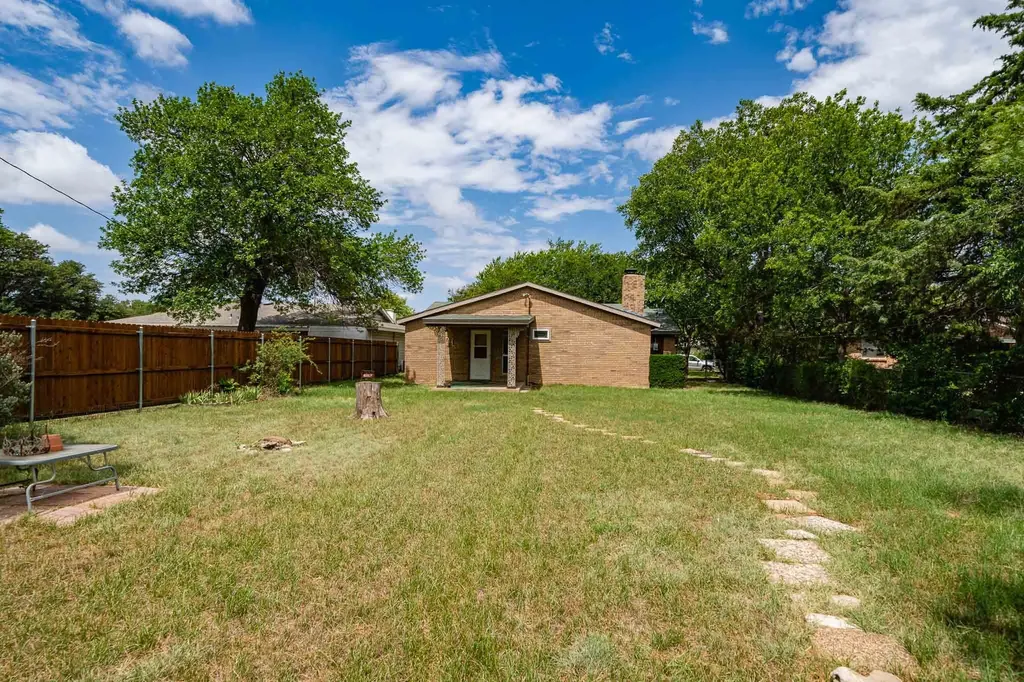 909 S Anson Stamford TX 79553
