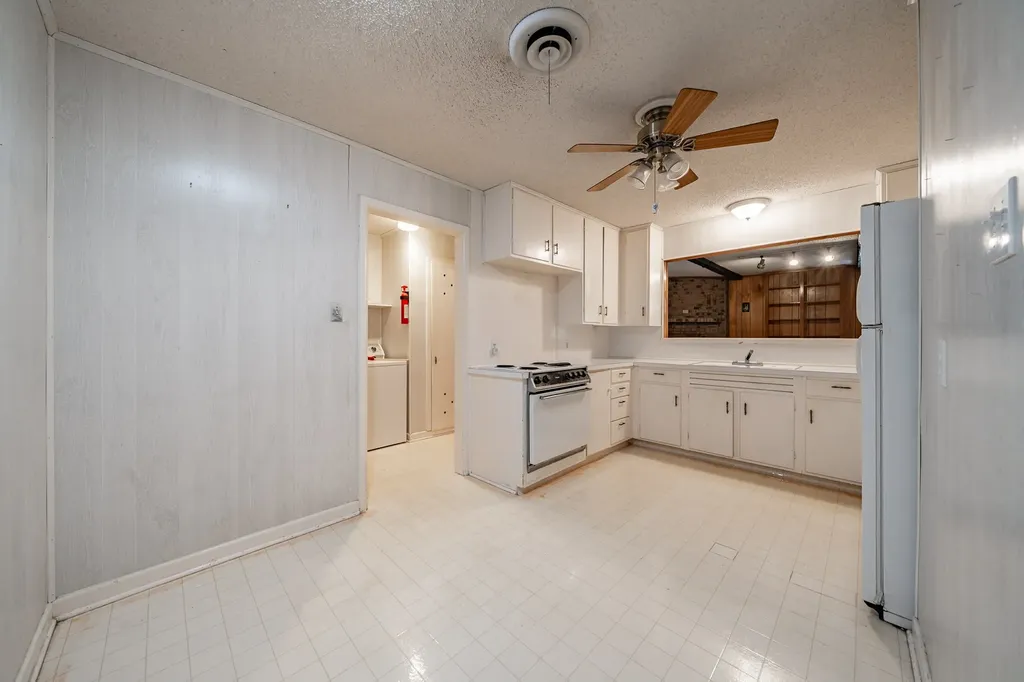 909 S Anson Stamford TX 79553