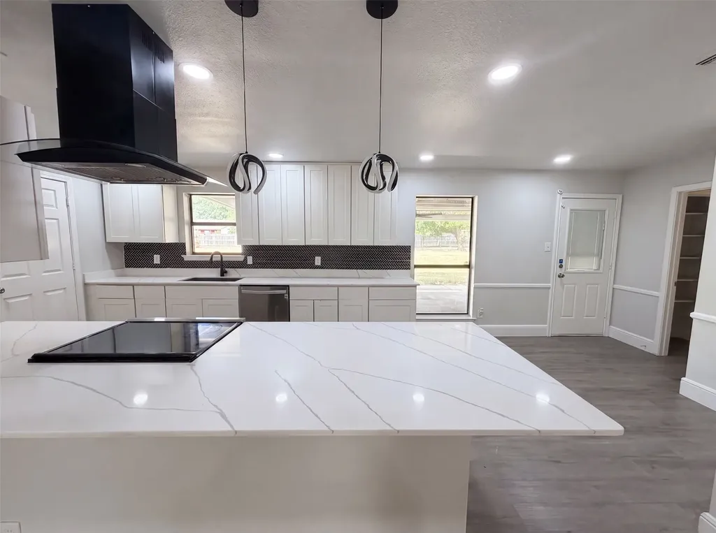 127 Jason Drive Red Oak TX 75154