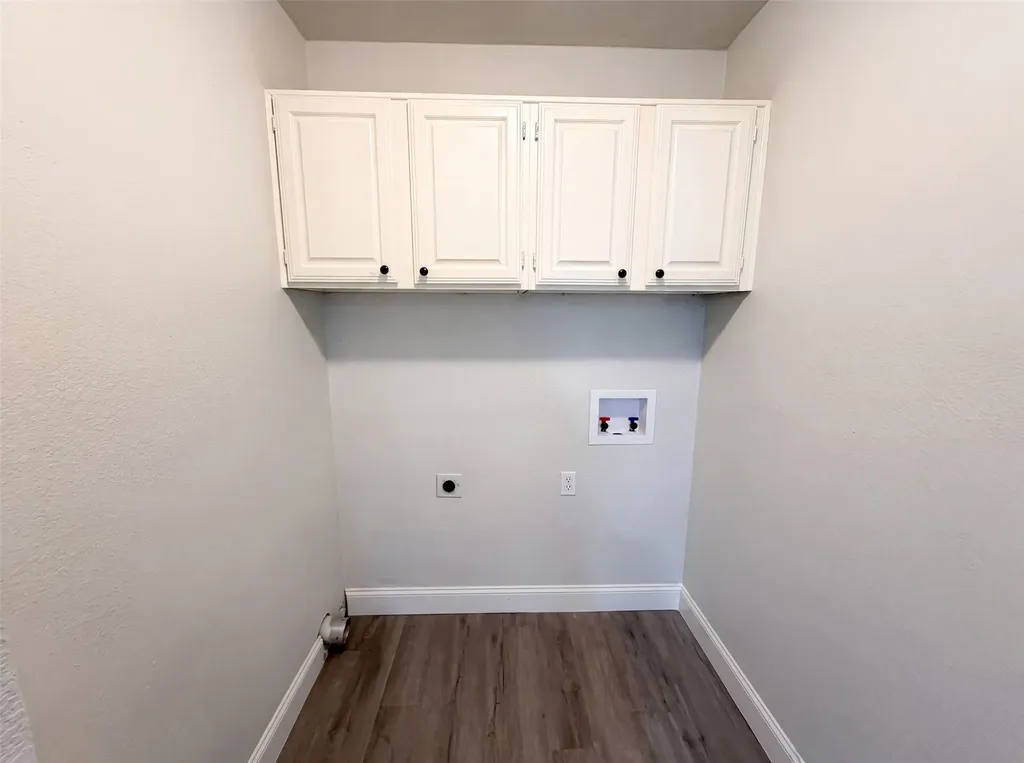 127 Jason Drive Red Oak TX 75154