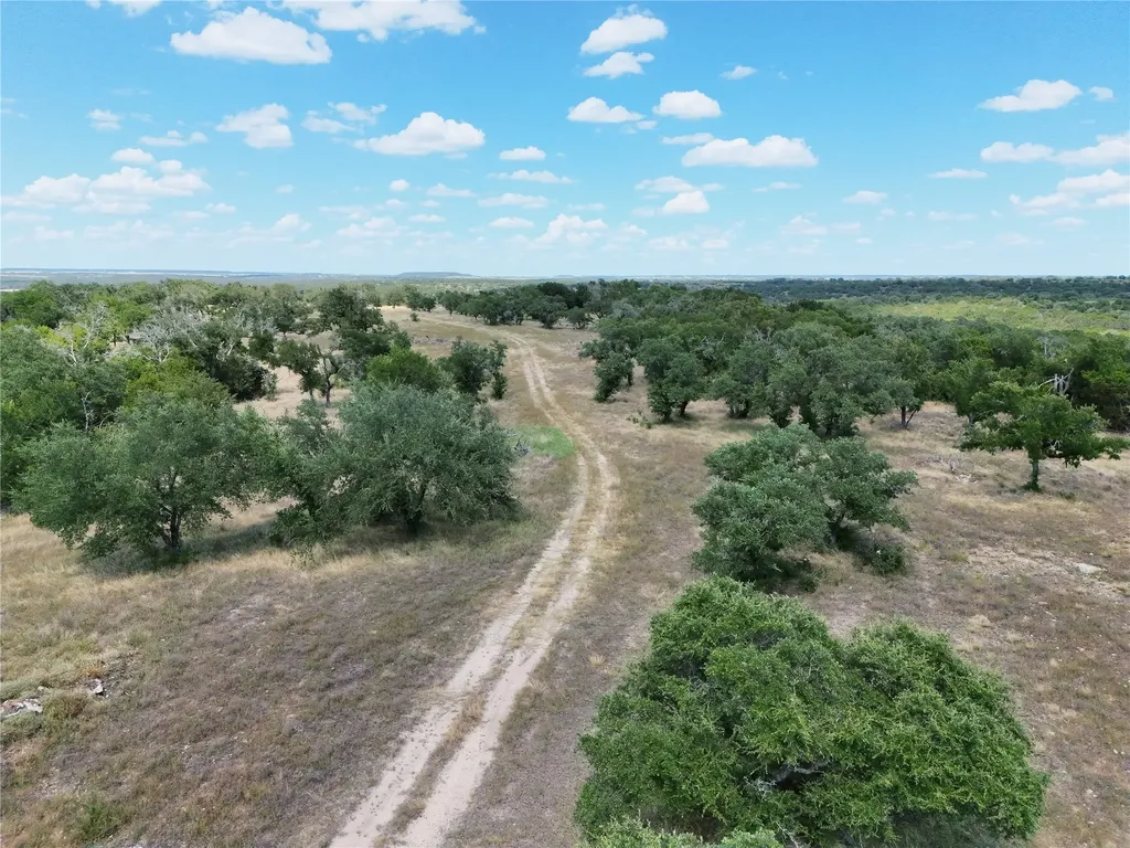 895 Pr 202 150a Hamilton TX 76531