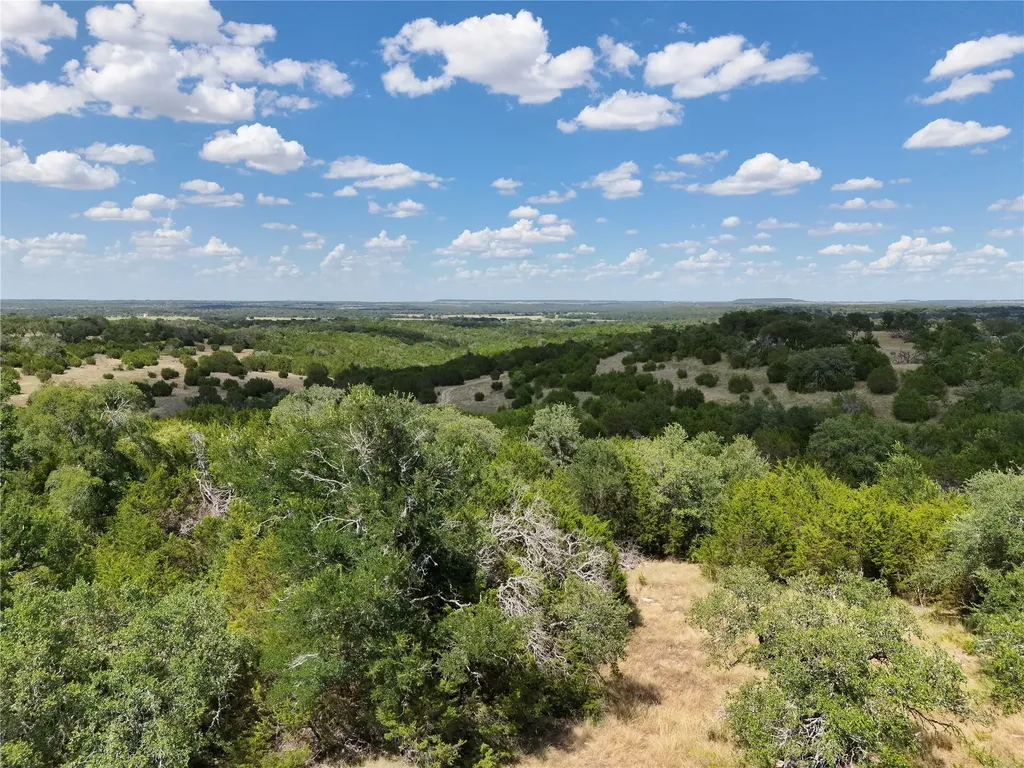 895 Pr 202 150a Hamilton TX 76531