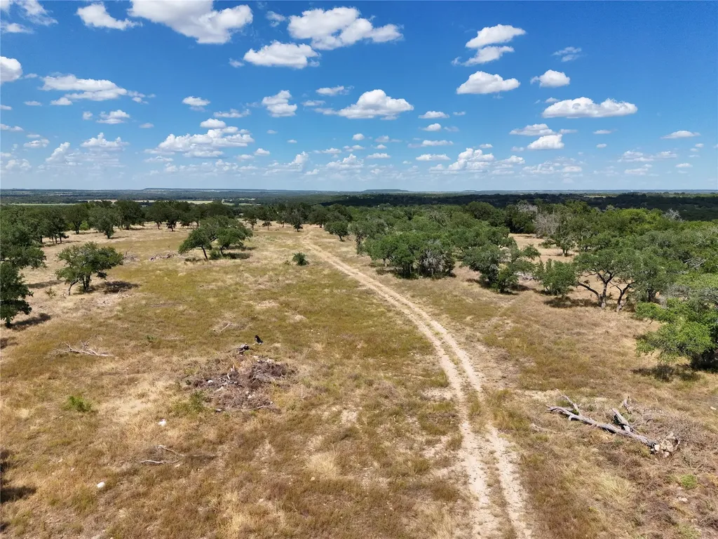 895 Pr 202 150a Hamilton TX 76531