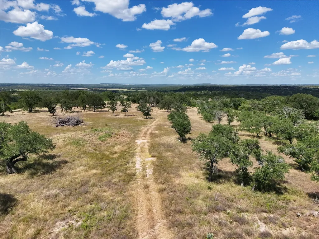 895 Pr 202 150a Hamilton TX 76531
