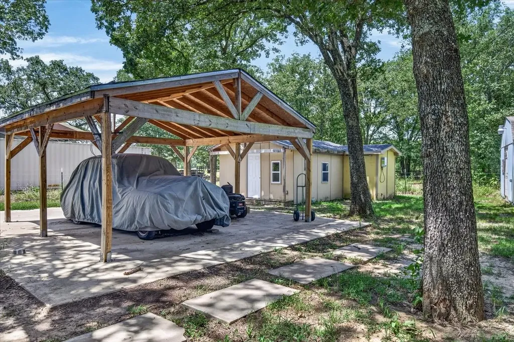 12281 County Road 2149 Kemp TX 75143