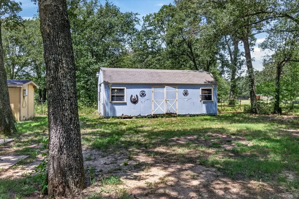12281 County Road 2149 Kemp TX 75143