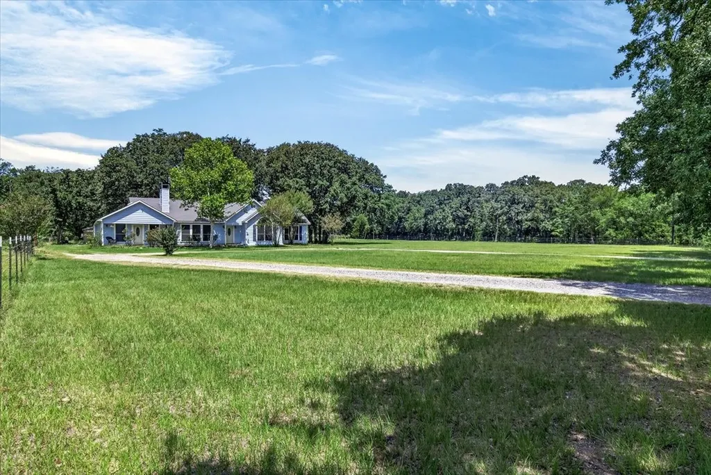 12281 County Road 2149 Kemp TX 75143