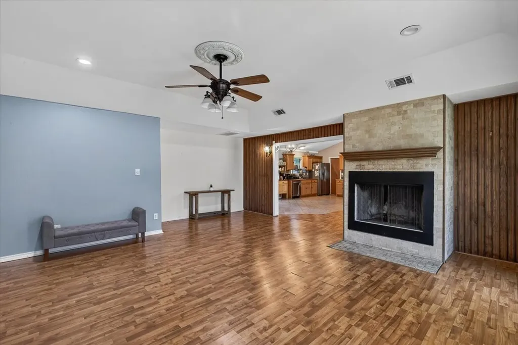 12281 County Road 2149 Kemp TX 75143