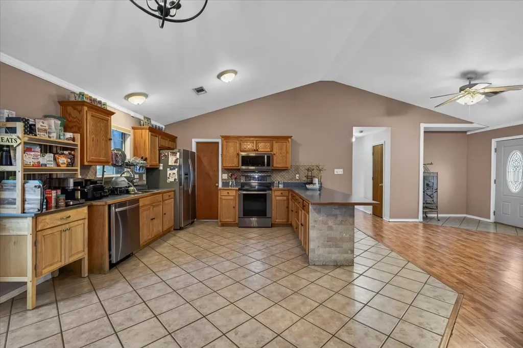 12281 County Road 2149 Kemp TX 75143