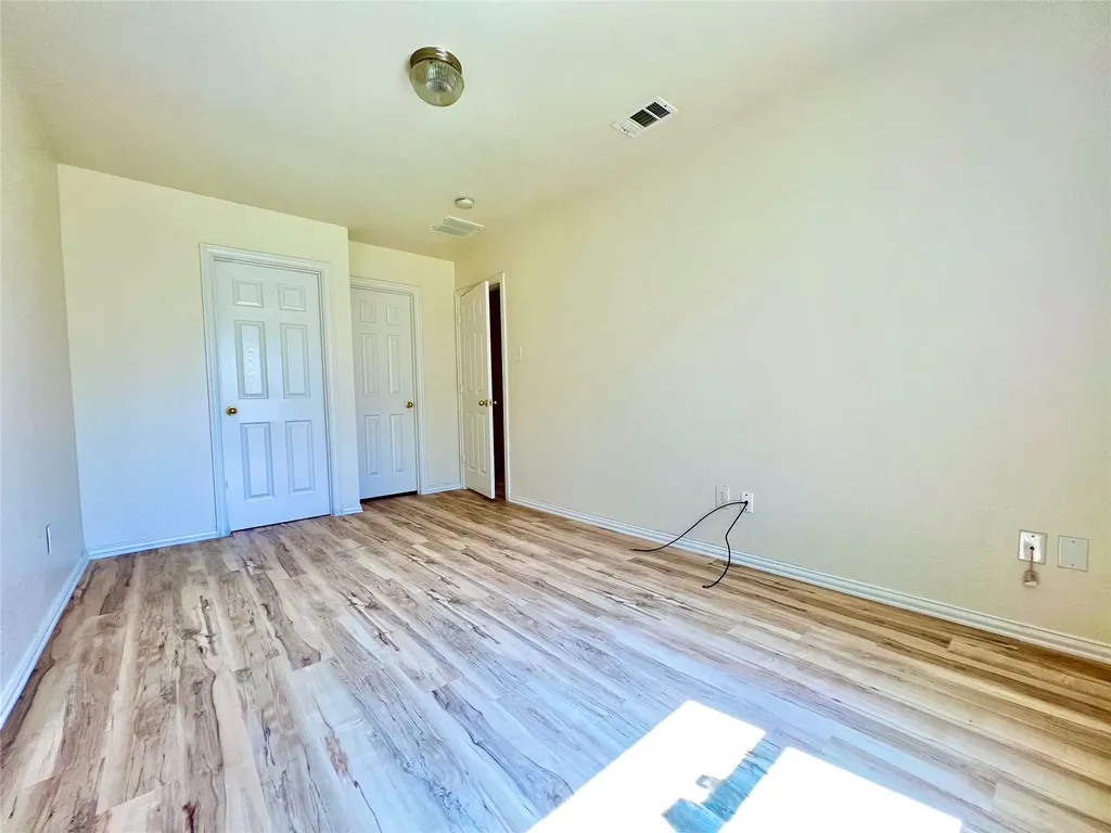 5004 Chapman Street Fort Worth TX 76105
