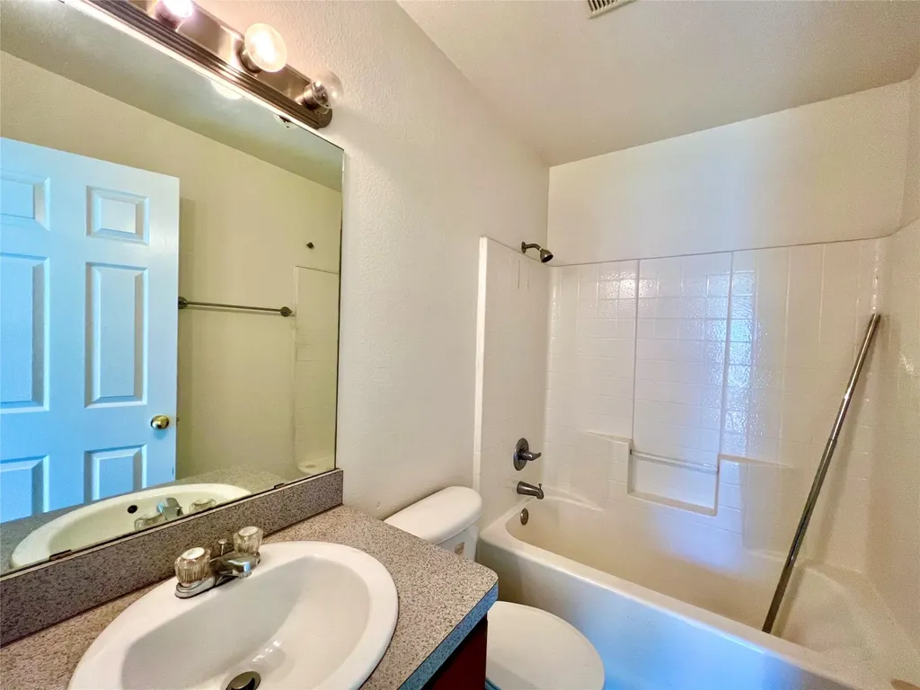 5004 Chapman Street Fort Worth TX 76105