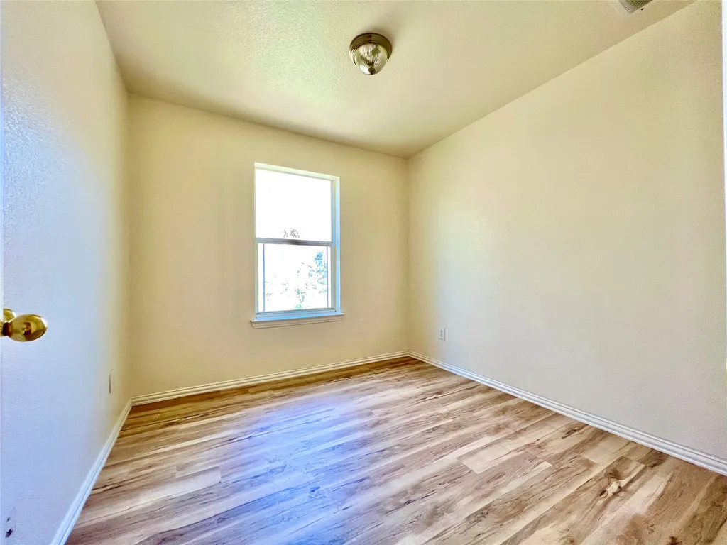 5004 Chapman Street Fort Worth TX 76105
