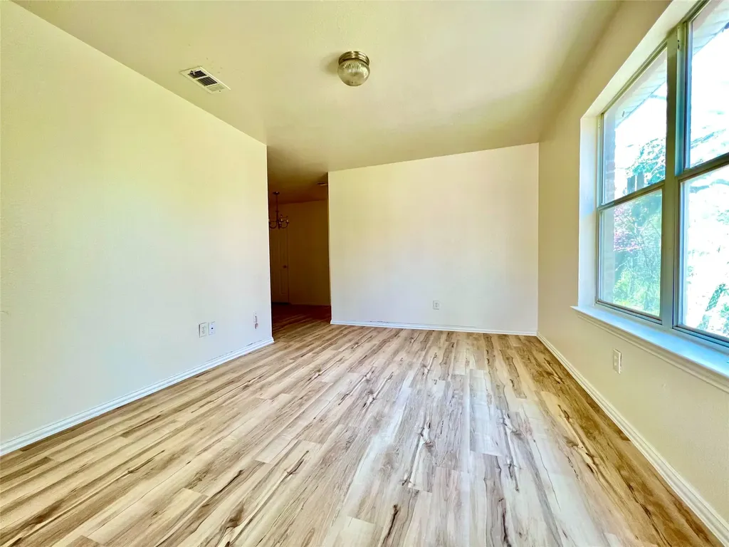 5004 Chapman Street Fort Worth TX 76105