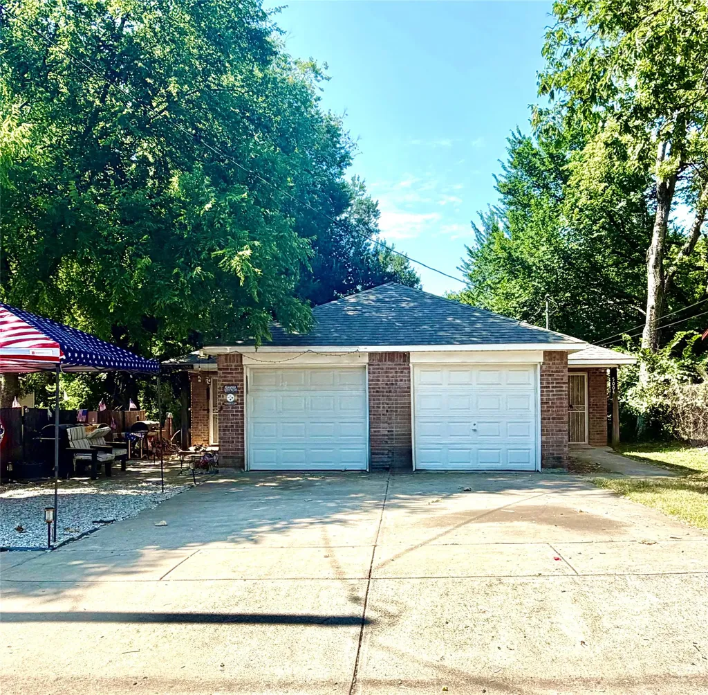 5004 Chapman Street Fort Worth TX 76105