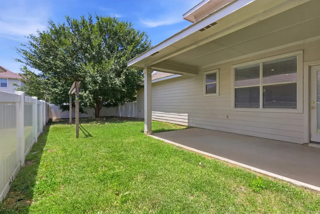 9520 Cape Cod Boulevard Providence Village TX 76227