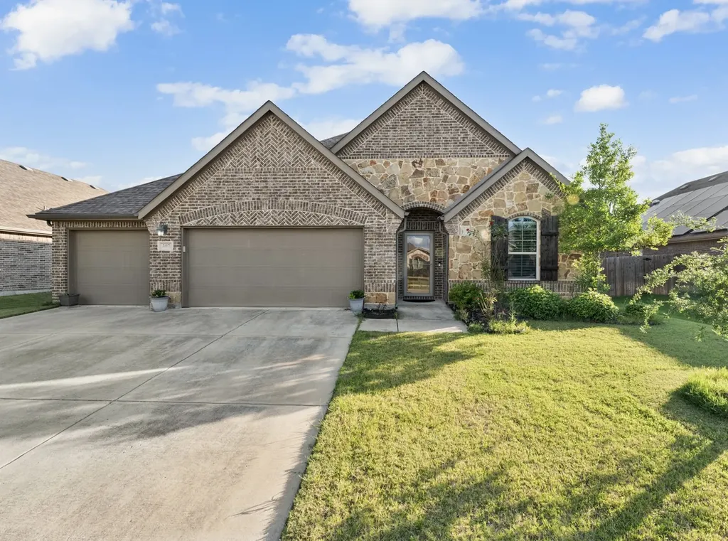 307 Acadia Lane Forney TX 75126