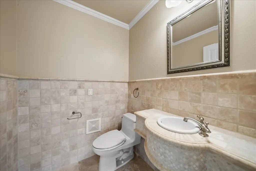 900 Amethyst Drive Oak Point TX 75068