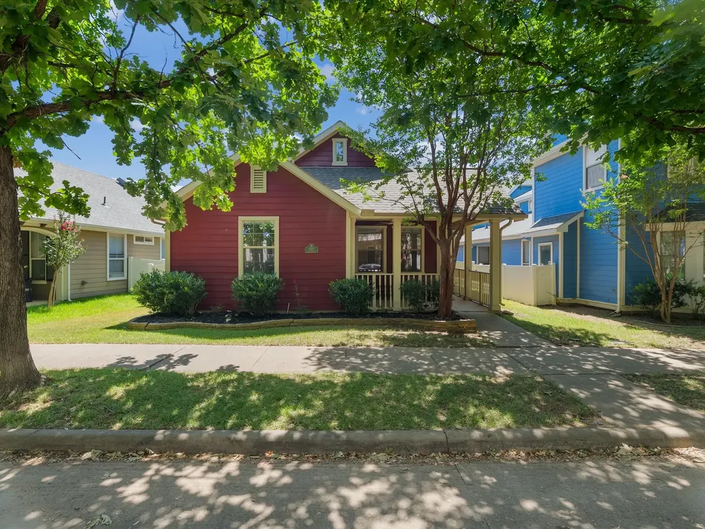 1020 Grey Fox Drive Savannah TX 76227