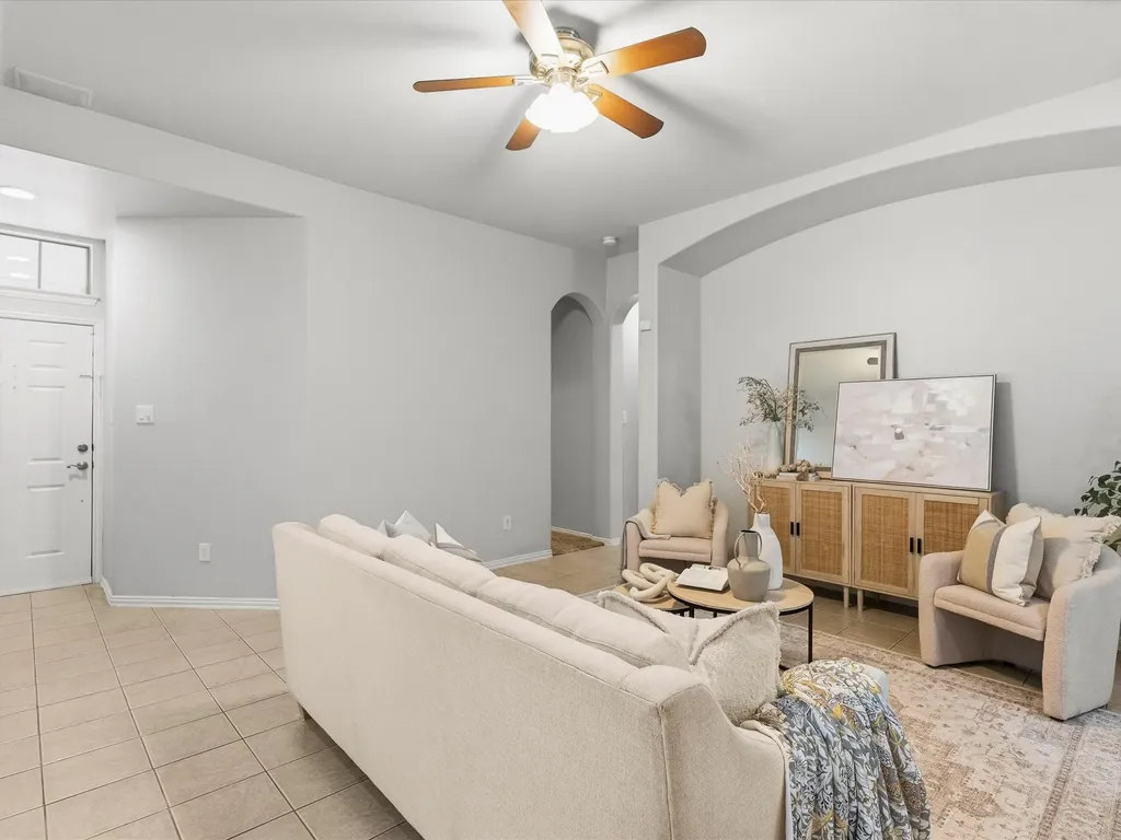 1020 Grey Fox Drive Savannah TX 76227