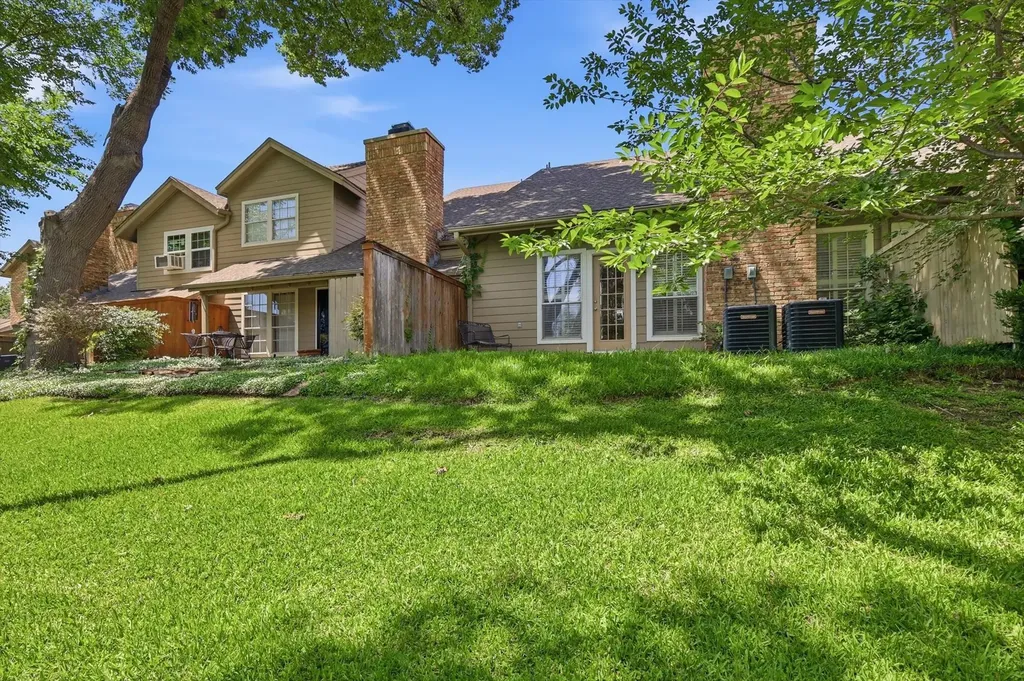 8430 Brittania Way Dallas TX 75243
