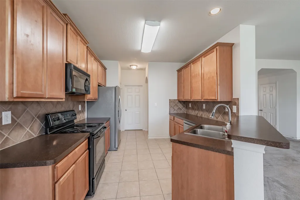 600 Beeman Drive Arlington TX 76002
