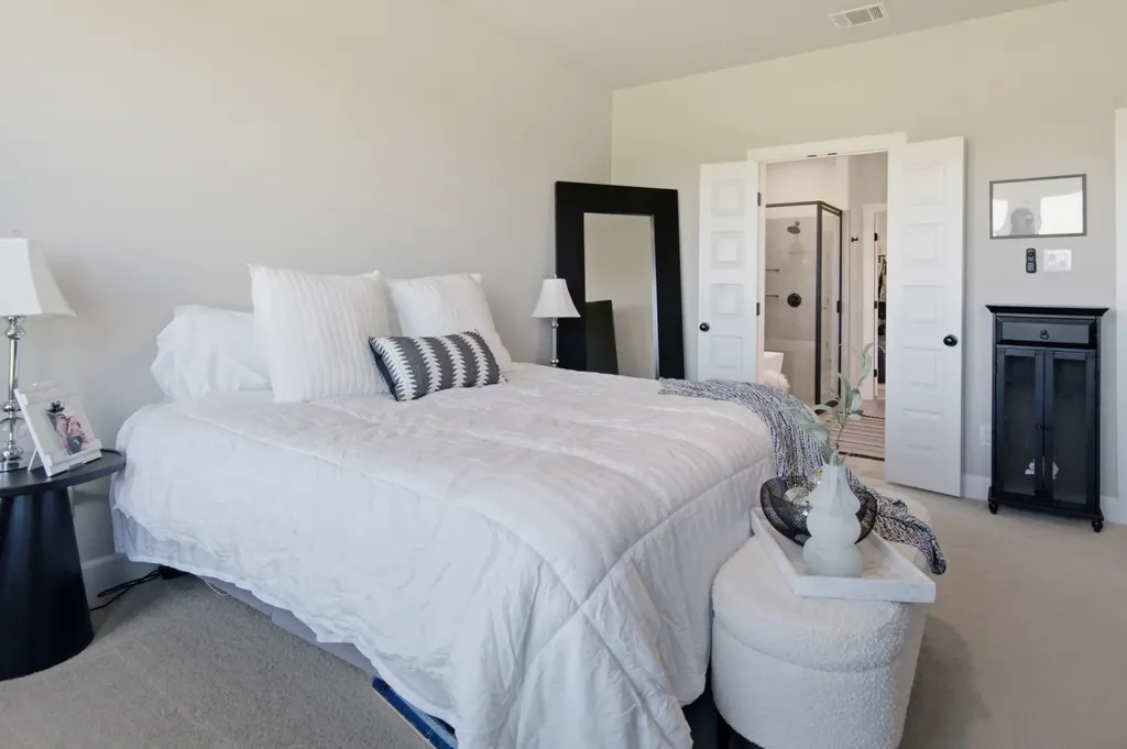 605 Eagle Bend Lane Burleson TX 76028