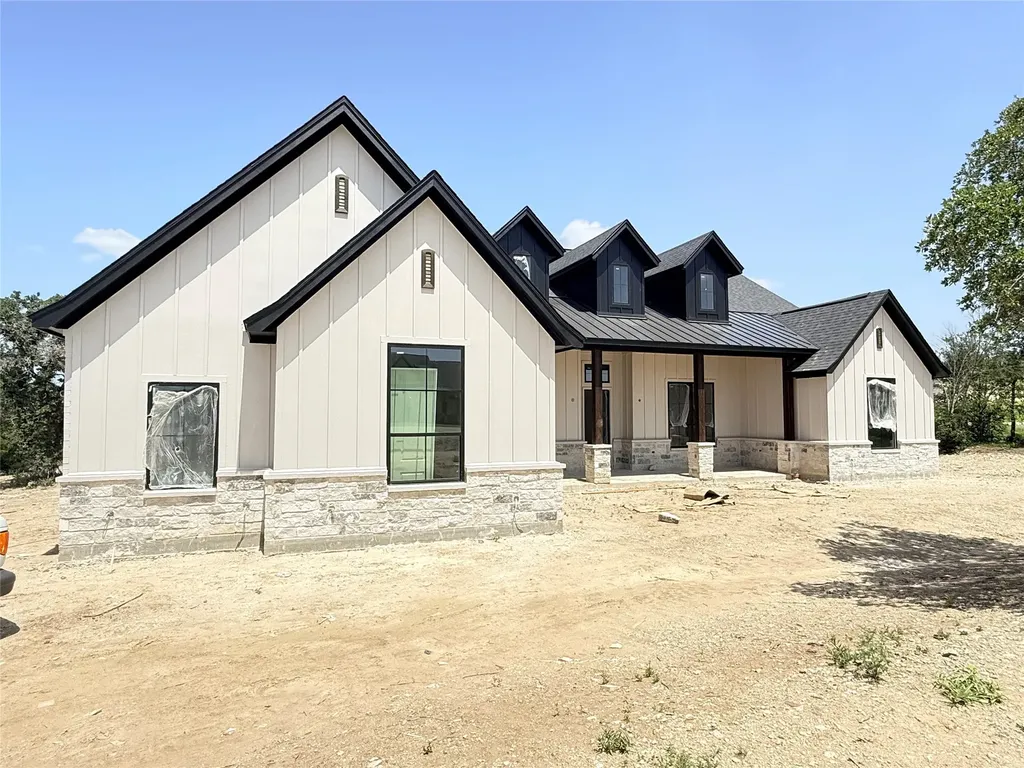 740 Burr Oak Lane Weatherford TX 76085