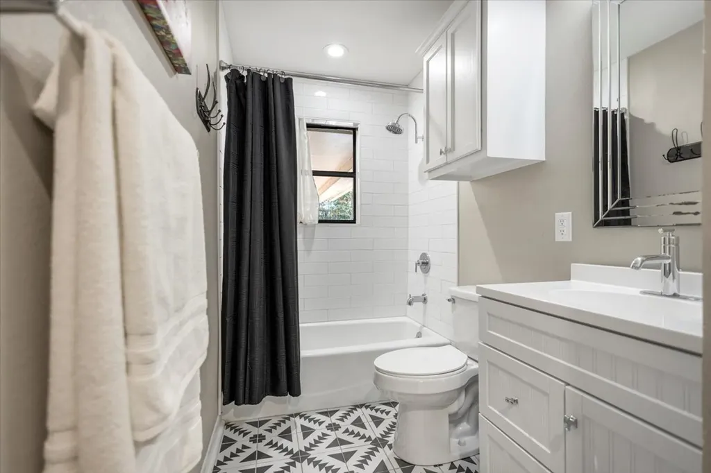 441 Hideaway Lane Central Hideaway TX 75771