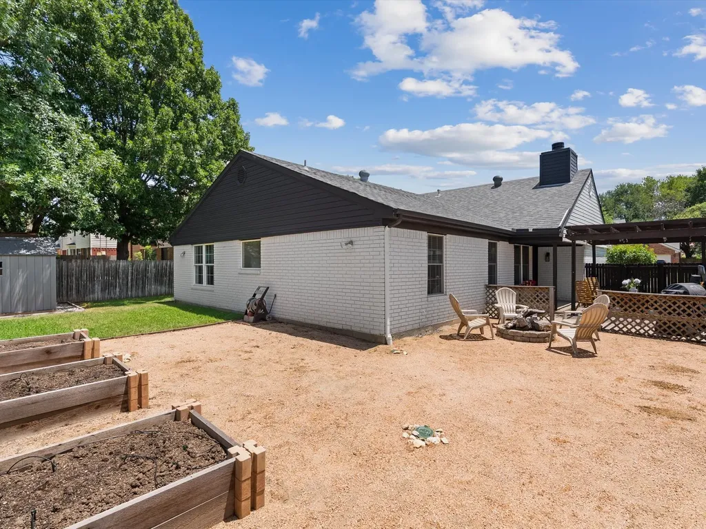 1220 Oxford Lane Grapevine TX 76051
