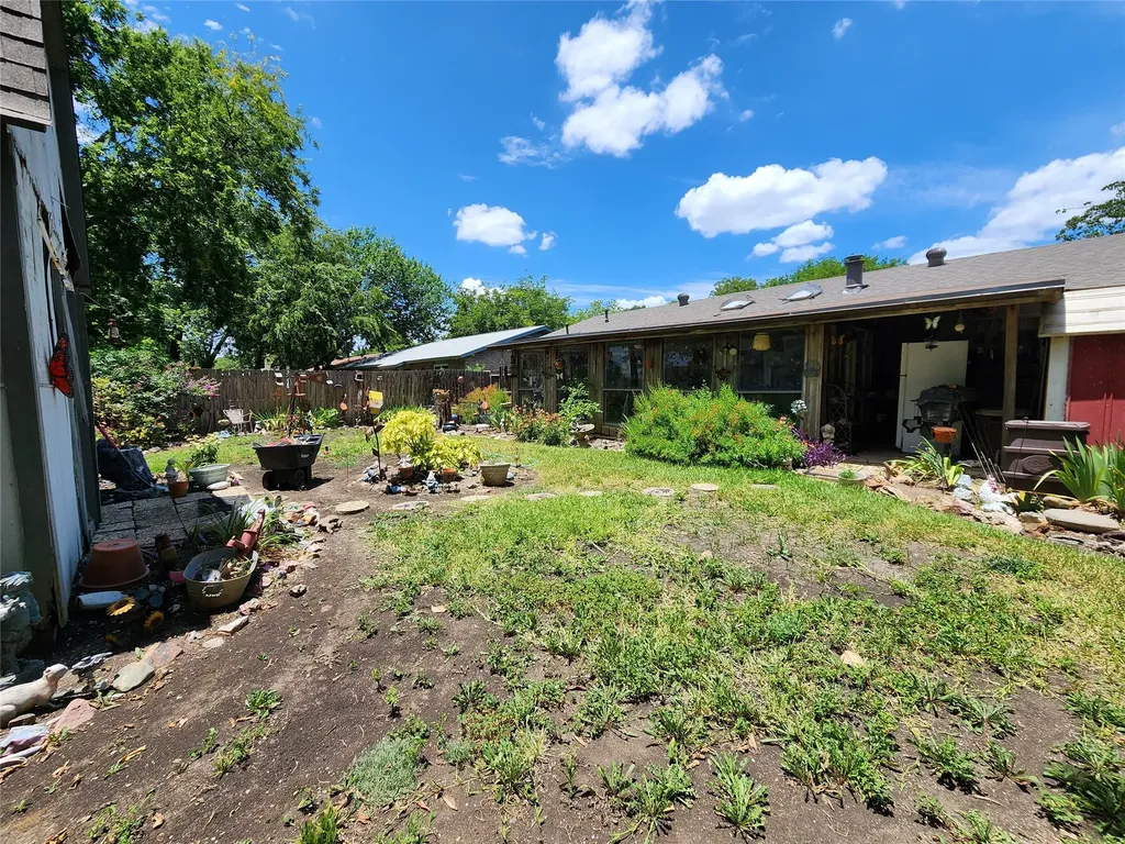 1308 Marlee Lane Arlington TX 76014