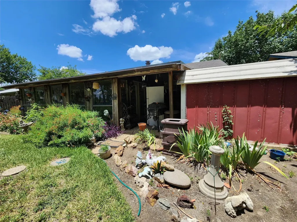1308 Marlee Lane Arlington TX 76014