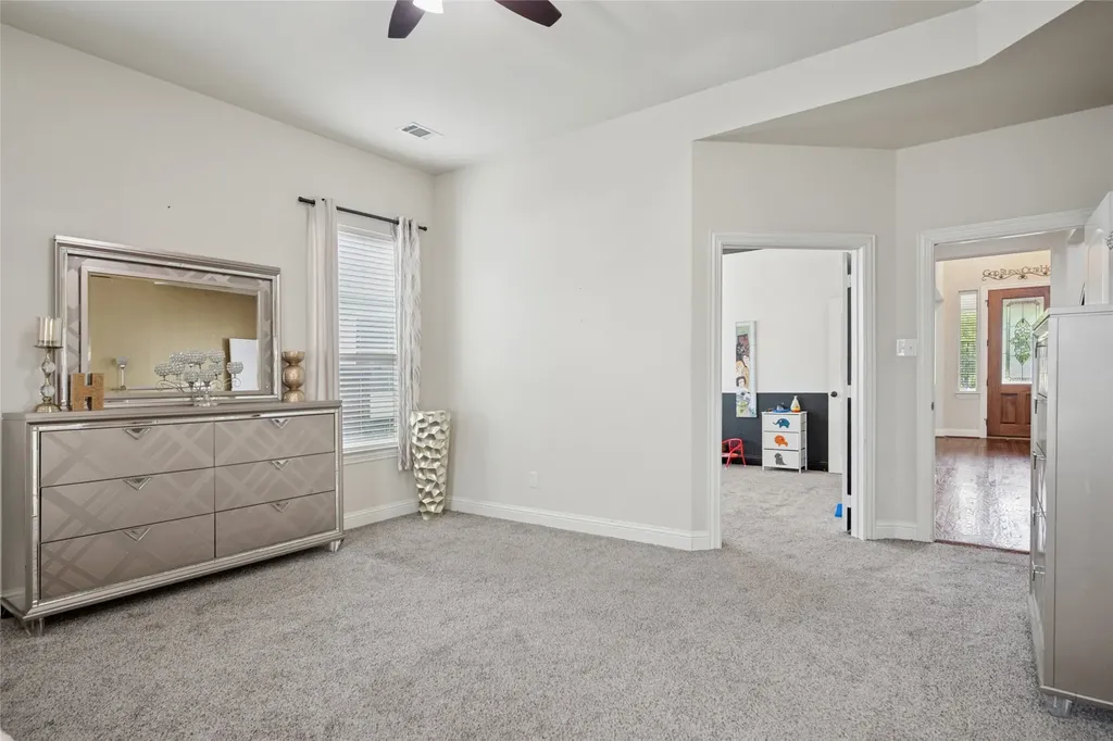 901 Oglethorpe Lane Aubrey TX 76227