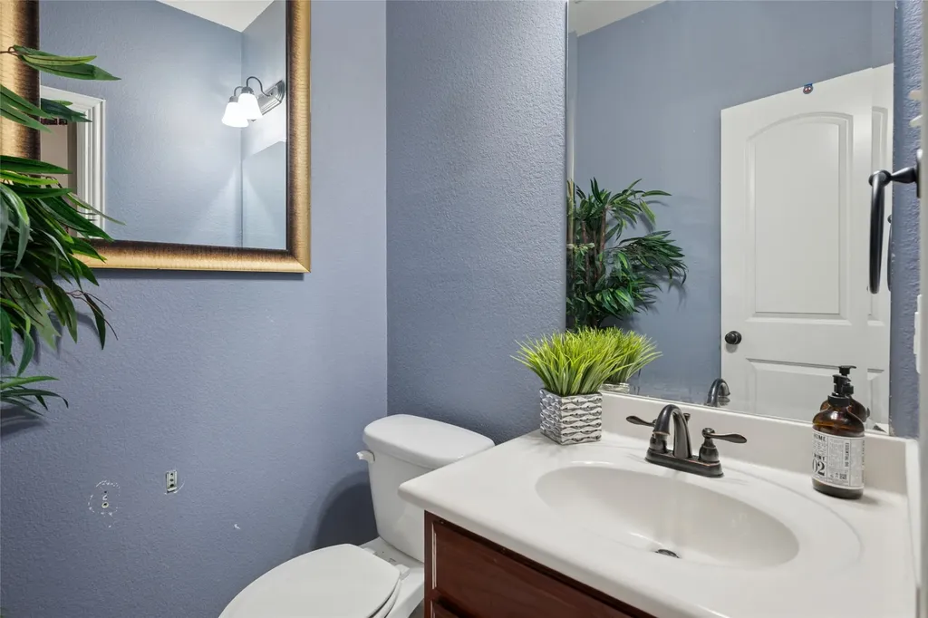 901 Oglethorpe Lane Aubrey TX 76227