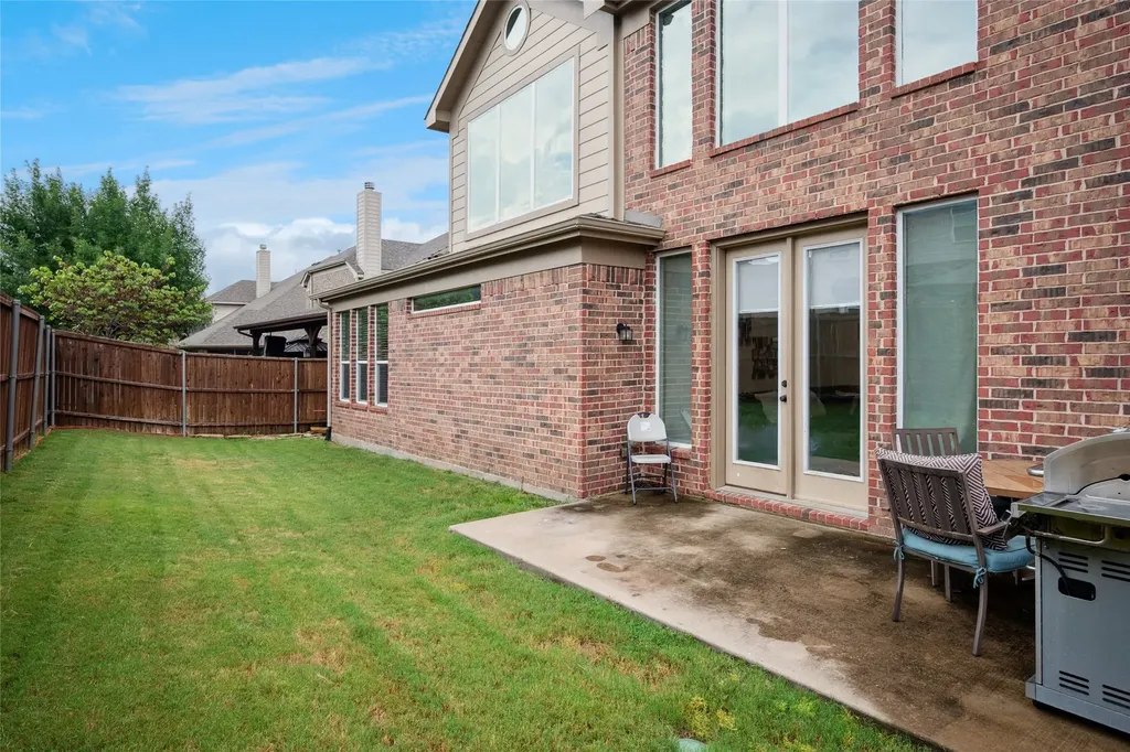 901 Oglethorpe Lane Aubrey TX 76227