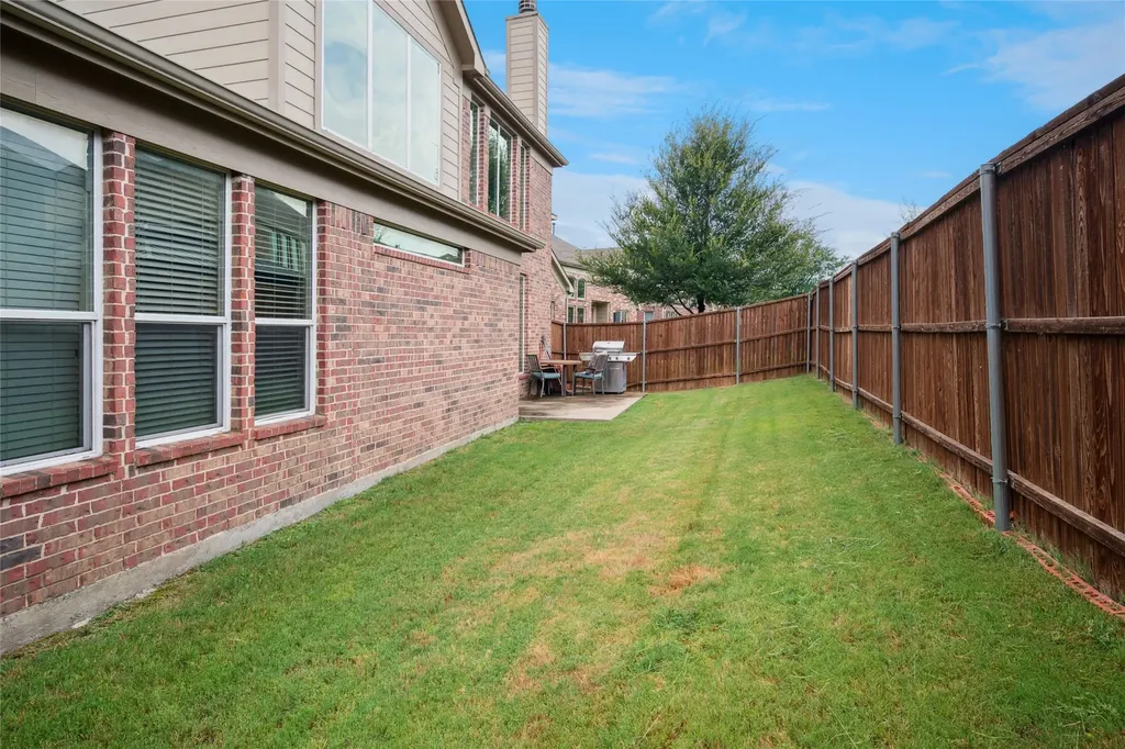 901 Oglethorpe Lane Aubrey TX 76227