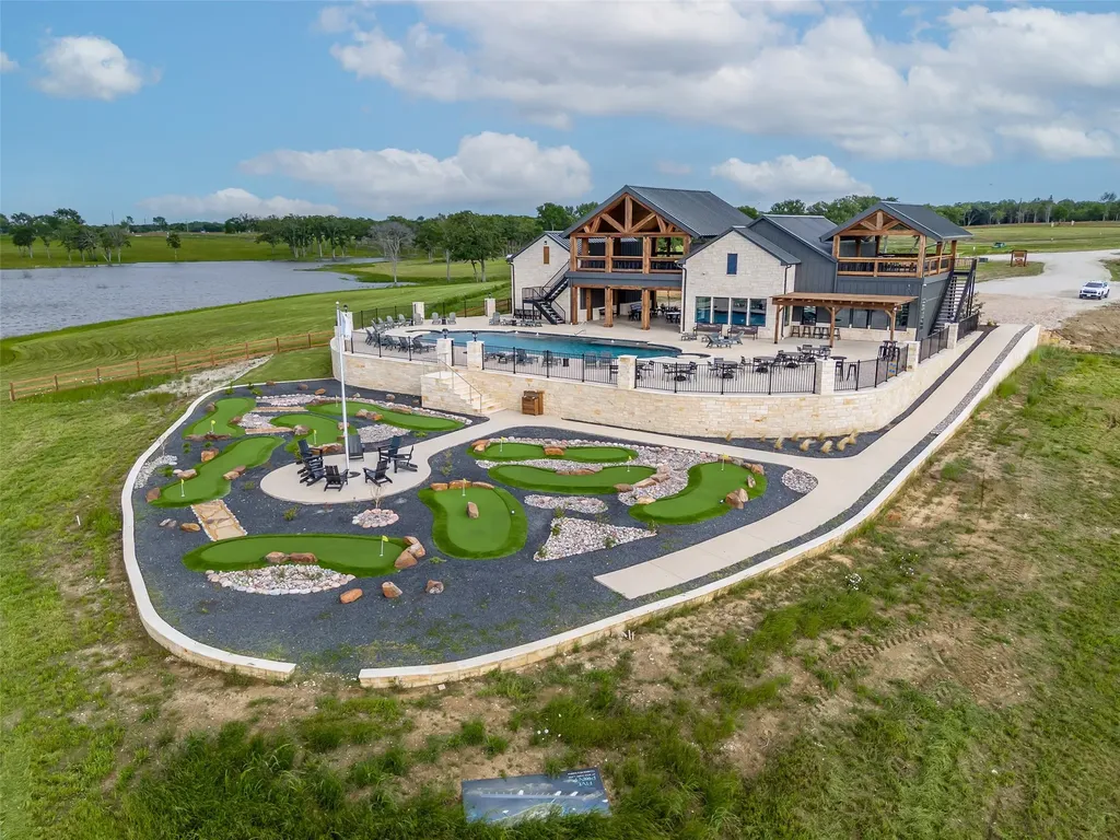 398 Timberland Heights Windom TX 75492