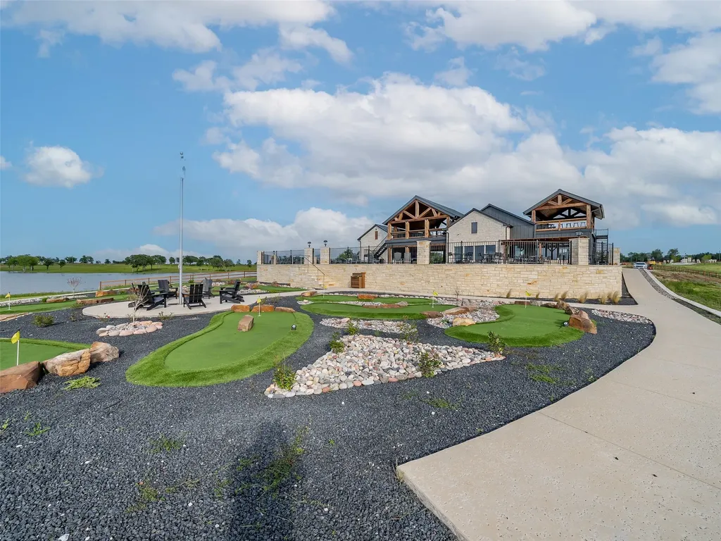 398 Timberland Heights Windom TX 75492
