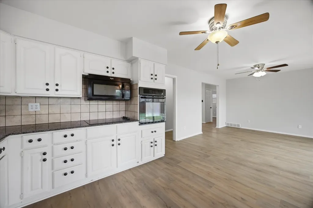 2210 Fairfax Drive Irving TX 75060