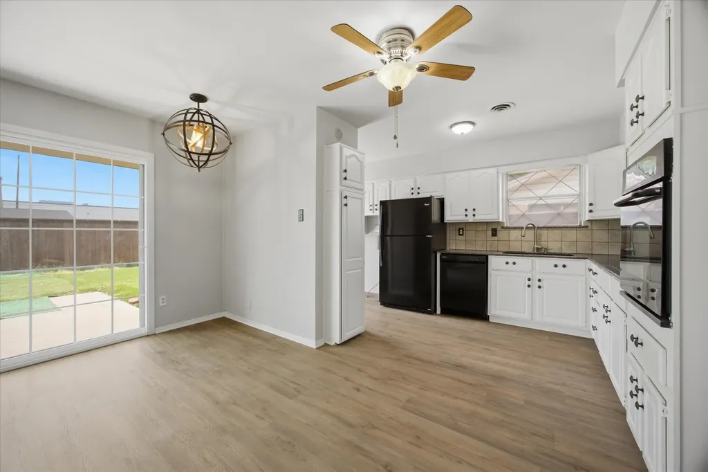 2210 Fairfax Drive Irving TX 75060