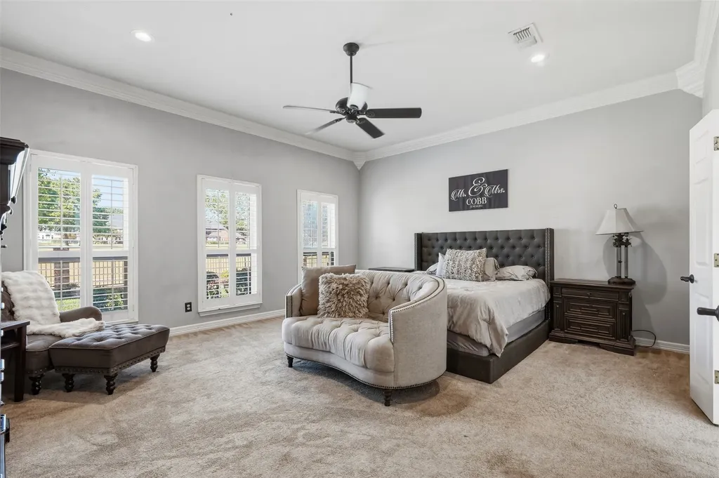 902 Riviera Drive Mansfield TX 76063