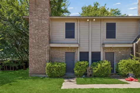 313 Cambridge Drive Saginaw TX 76179