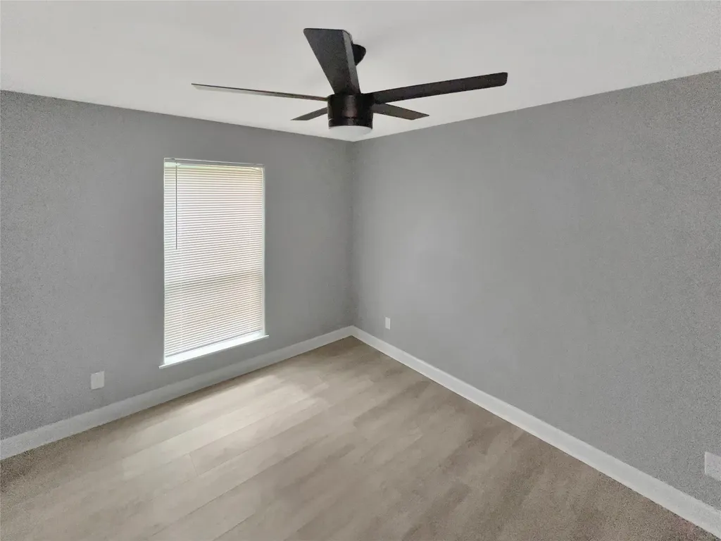 1306 Elby Street Irving TX 75061